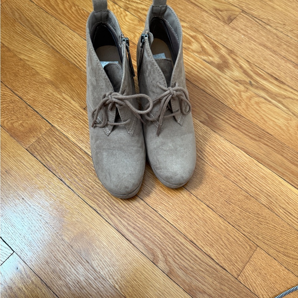 DV by Dolce Vita Women's Brown Lace Up Boots